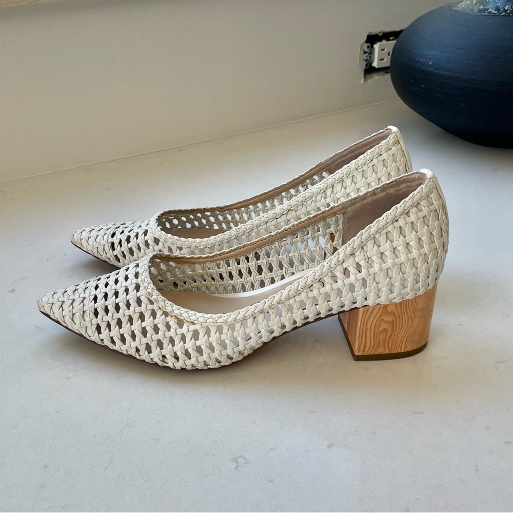 •Sole Society• woven look white block heel pumps